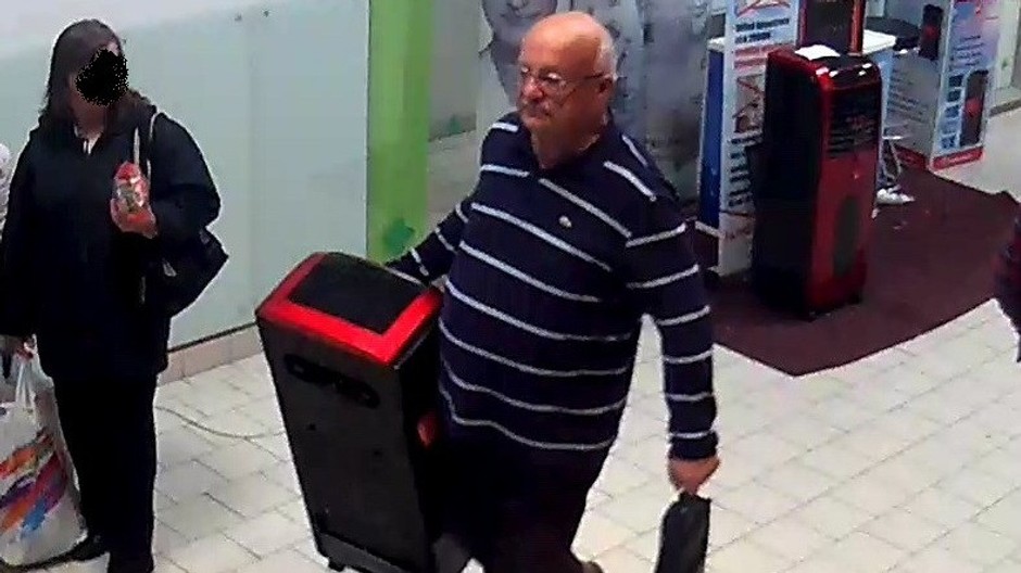 Vzal si klímu z obchodu.jpg