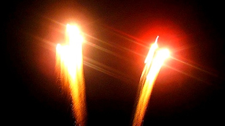 petardy ohnostroj pyrotechnika ciary ako zapalky