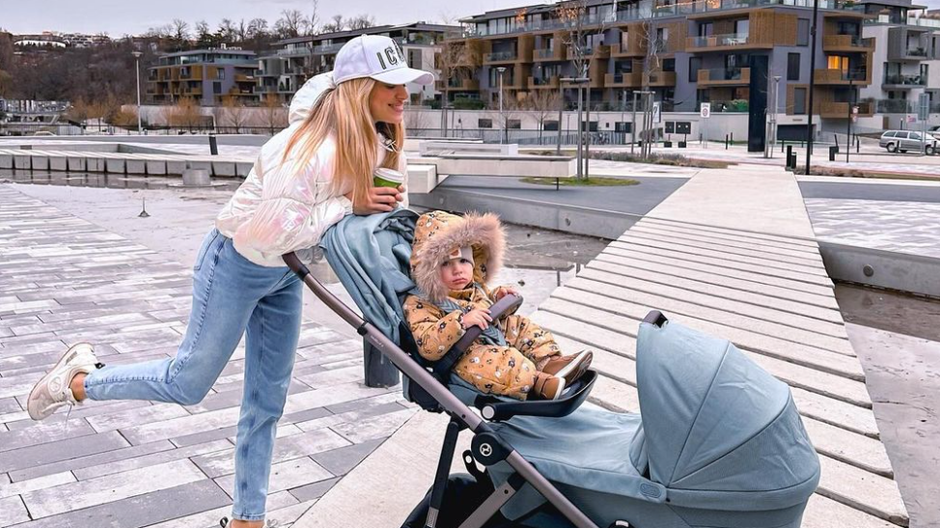 Eva Perkausová s deťmi