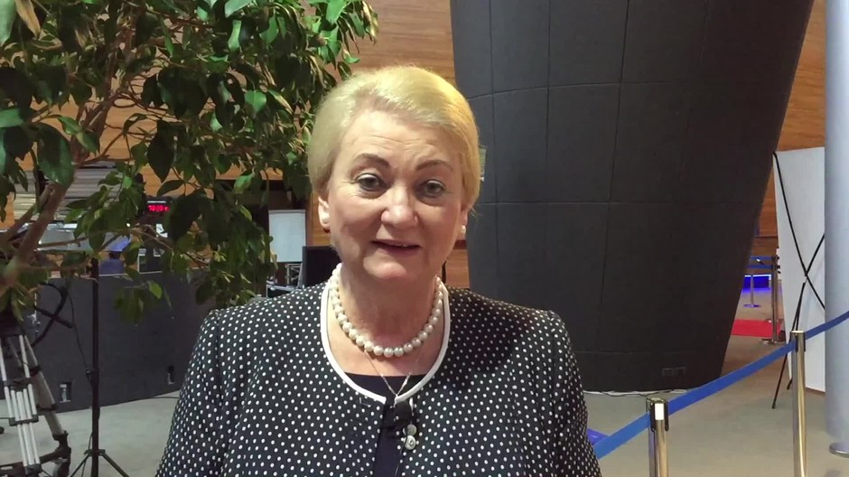 Anna Záborská o vlakoch zadarmo pre teenagerov: Radšej raz vidieť, ako sto krát počuť129