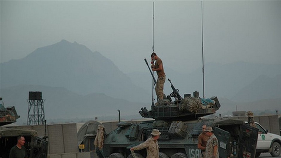 afganistan tank vojaci