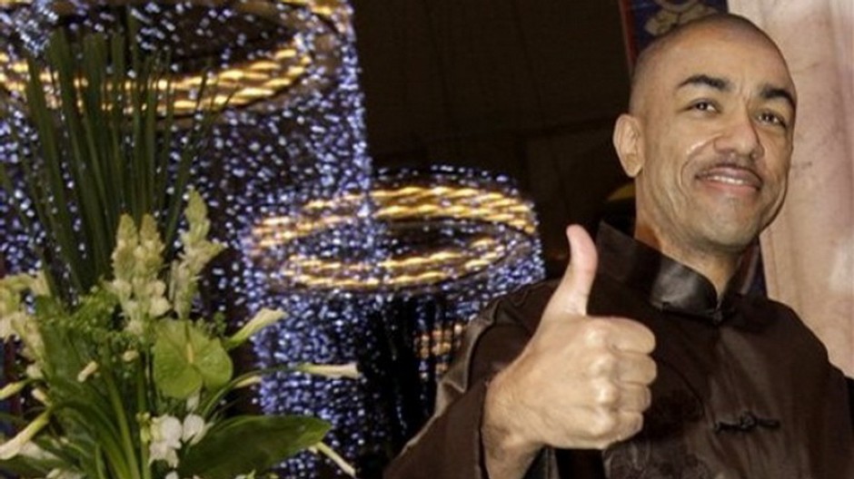 nevlastny brat baracka obamu-mark ndesandjo