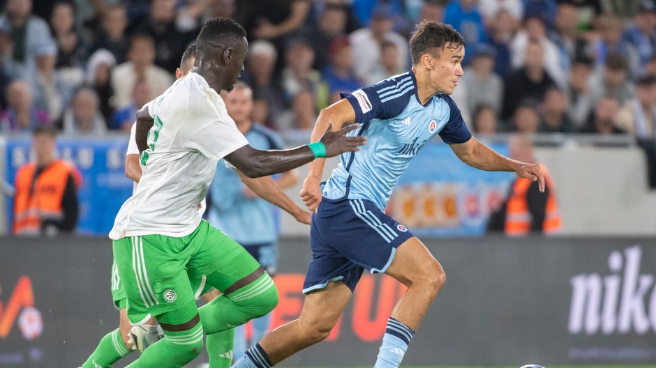 Za Slovan nastúpila aj čerstvá posila Dávid Strelec