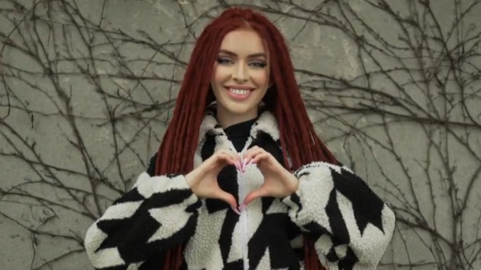 rachel karnizova v bez servítky