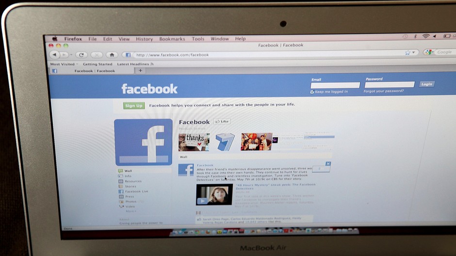 Monitor počítača Facebook