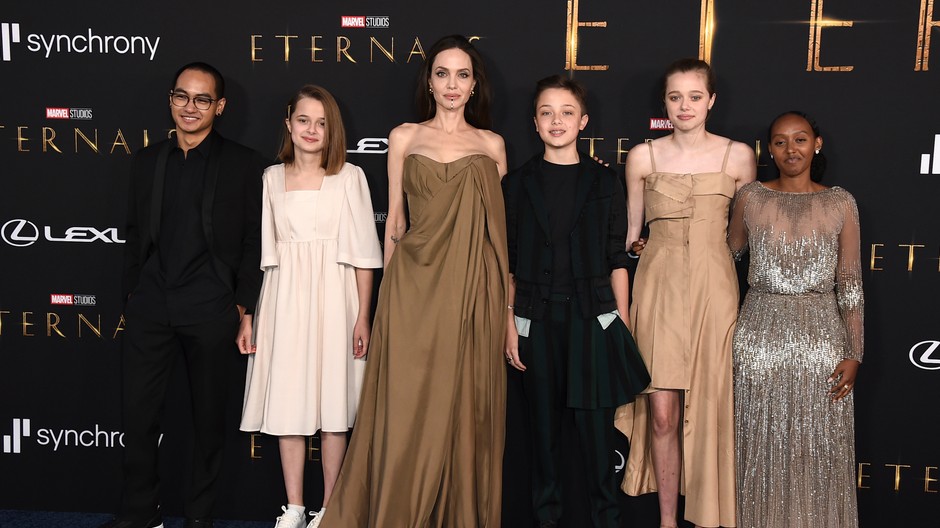ANGELINA Jolie na premiére filmu Eternals