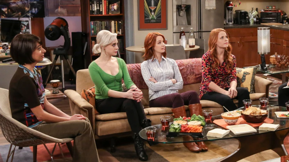 Kate Micucci v Teórii veľkého tresku