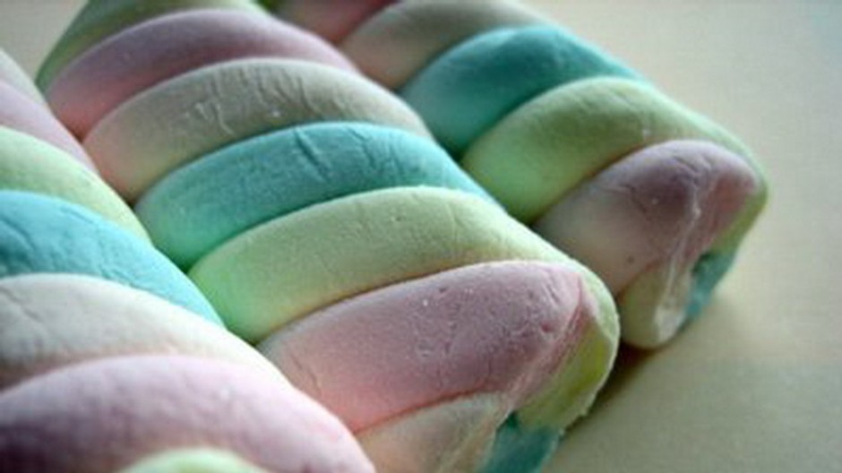 Nielen deti majú radi farebné sladkosti. 