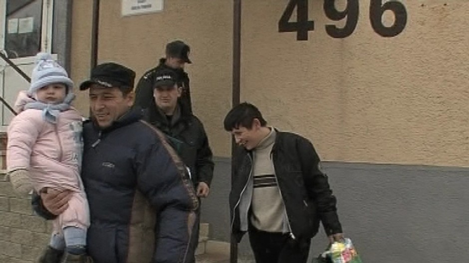 zadrzani utecenci rusko