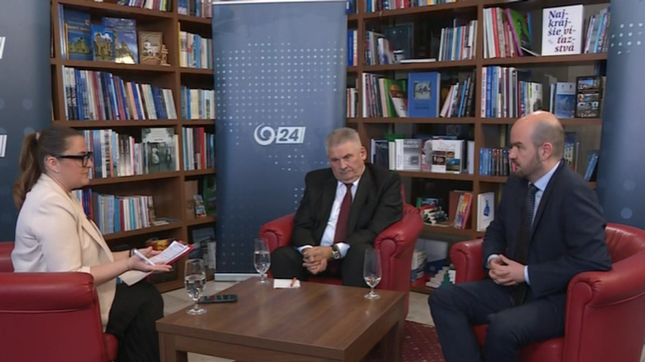 Analýzy 24 Richter a Dubéci 