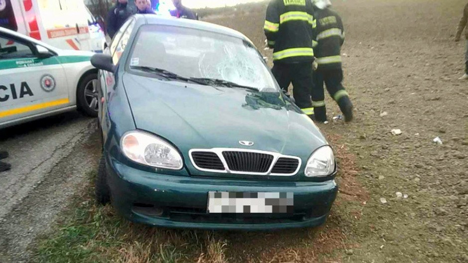 Nehoda v Nižnej Myšli, do ľudí vrazilo auto