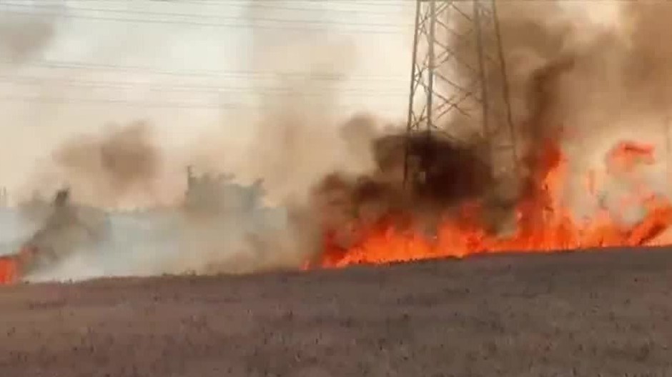 [multi] Oheň po sebe zanechal skazu 325 (cropped)