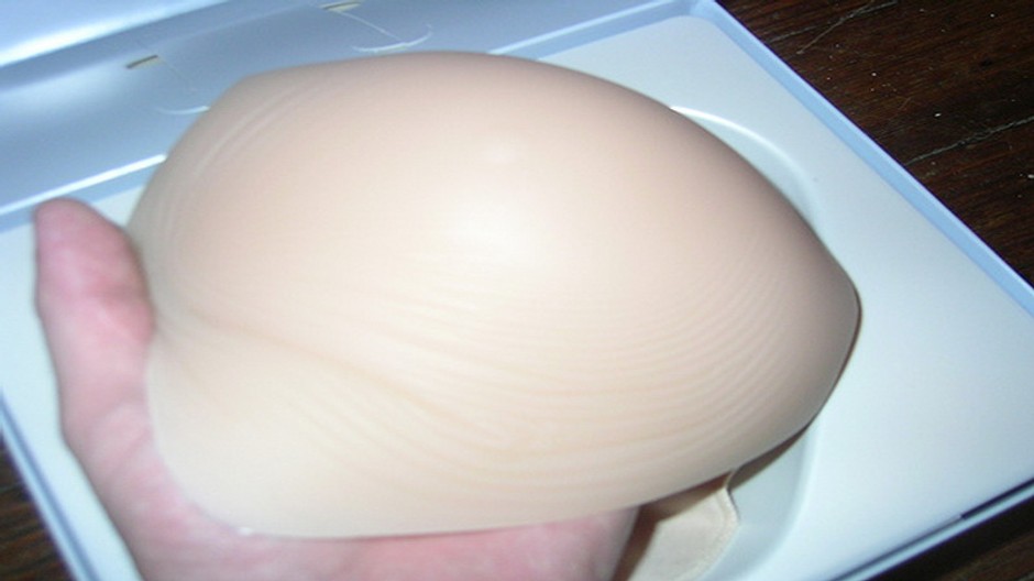 Silikónové prsníkové implantáty
