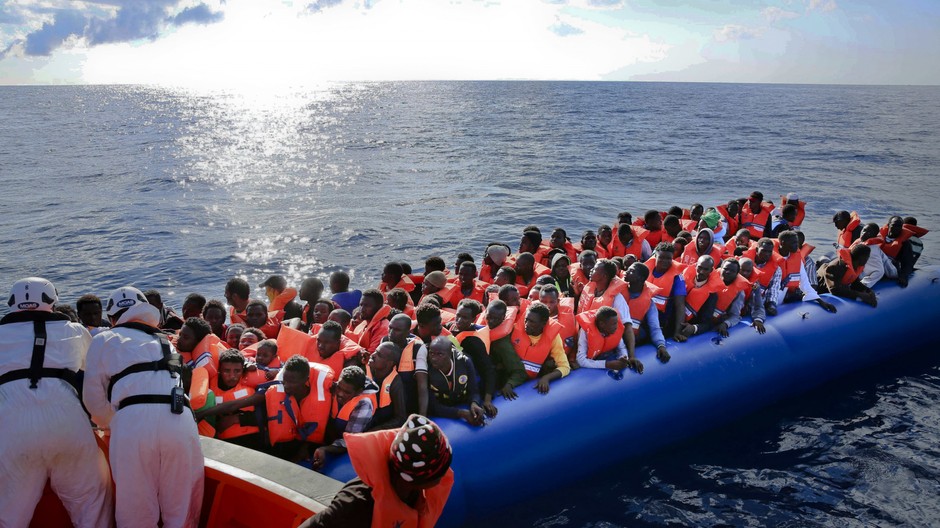 Utečenci, migranti, čln, more