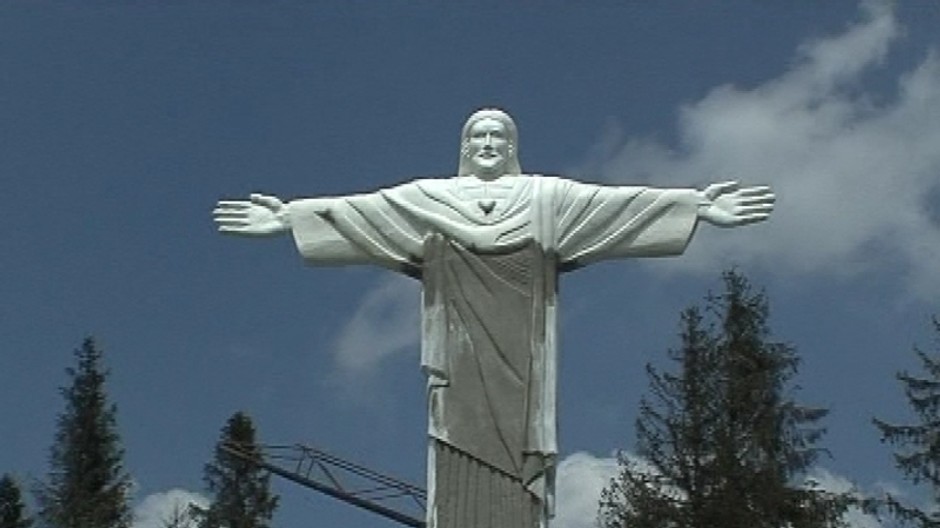 Deväťmetrová socha Krista na Orave