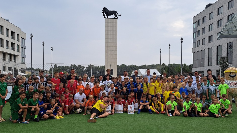 Futbal v meste_finale_nastup timov