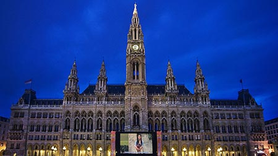 vecer, letný filmový festival vo Viedni Radničné námestie