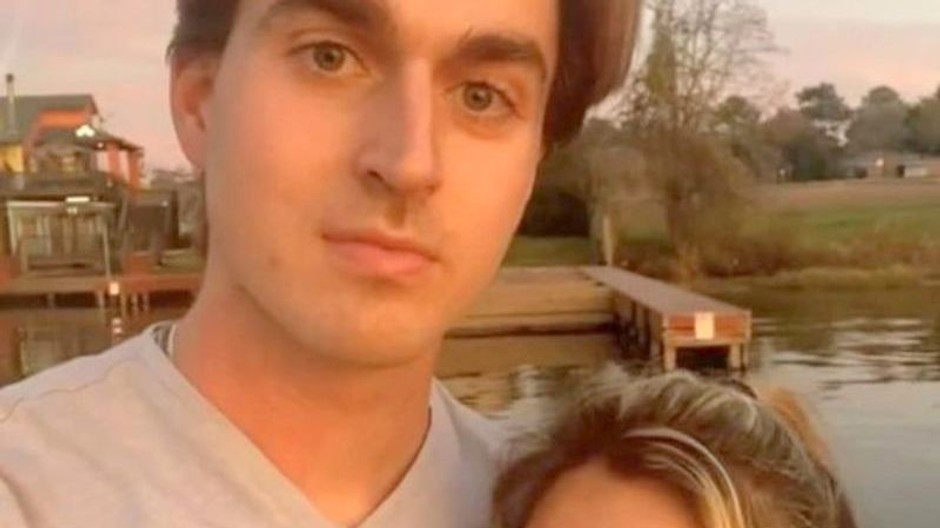 Alexander Crowley s partnerkou