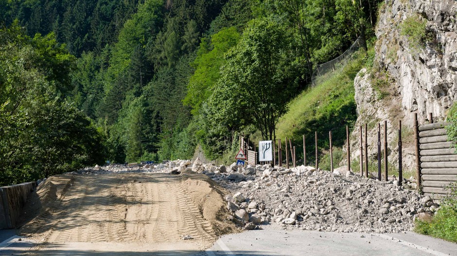 Strečno pád skalný masív 4