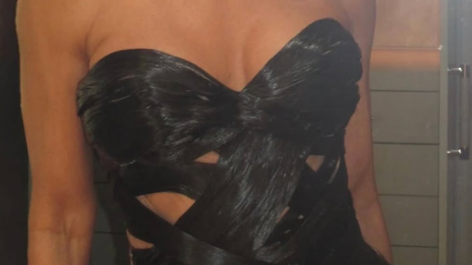 Lisa Rinna v šatách z ľudských vlasov