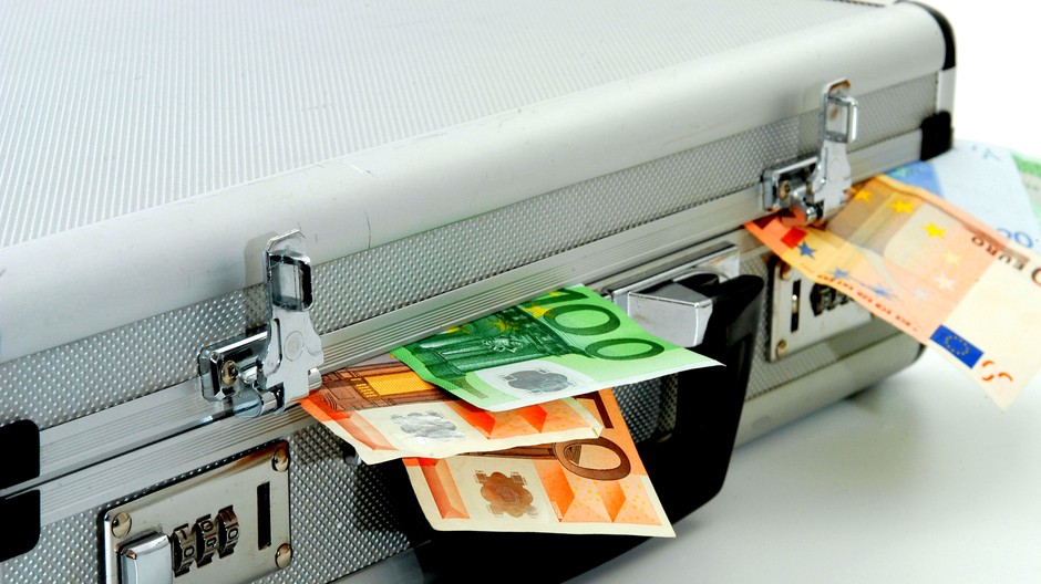 kufrík eurá ilustračná