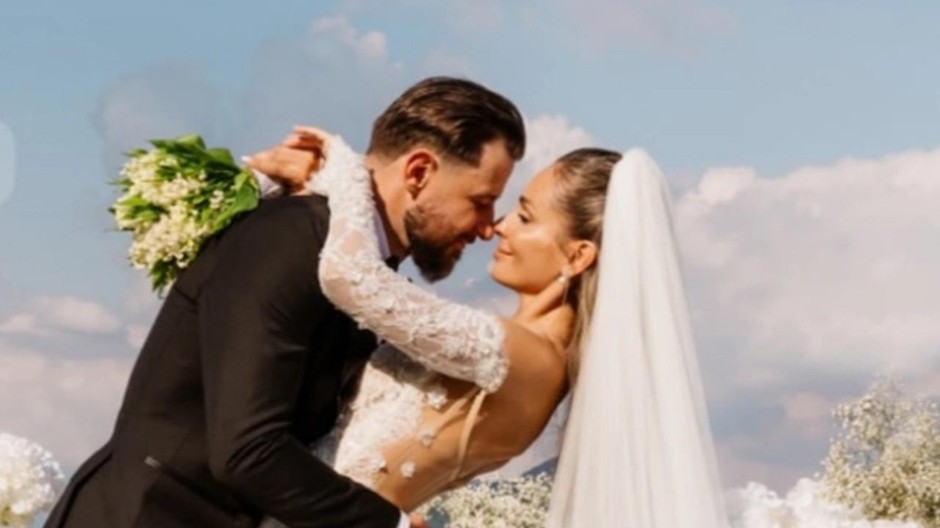 Tomáš Tatar s manželkou