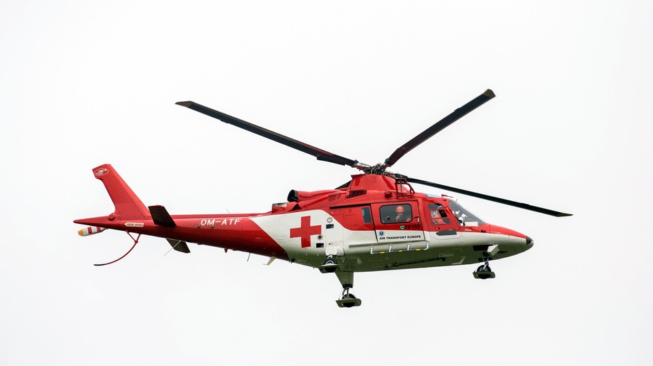 vrtuľník ATE - air transport europe