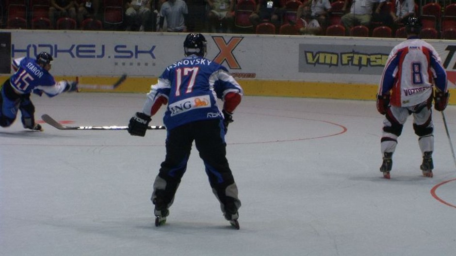 Višňovský prihráva