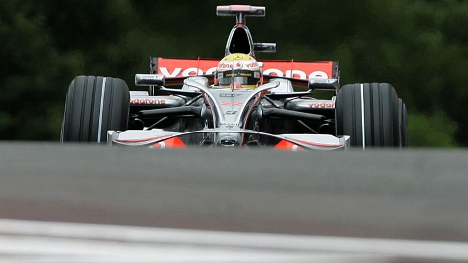 Hamilton pole position v Belgicku