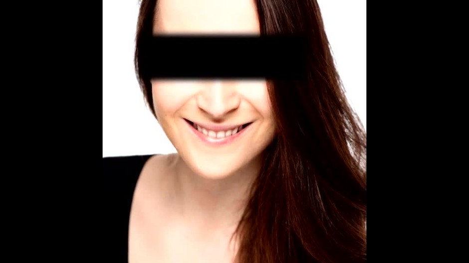 [multi] KN Rodina a známi sa poslednýkrát rozlúčili s Violou, ktorá po brutálnom napadnutí zomrela 596