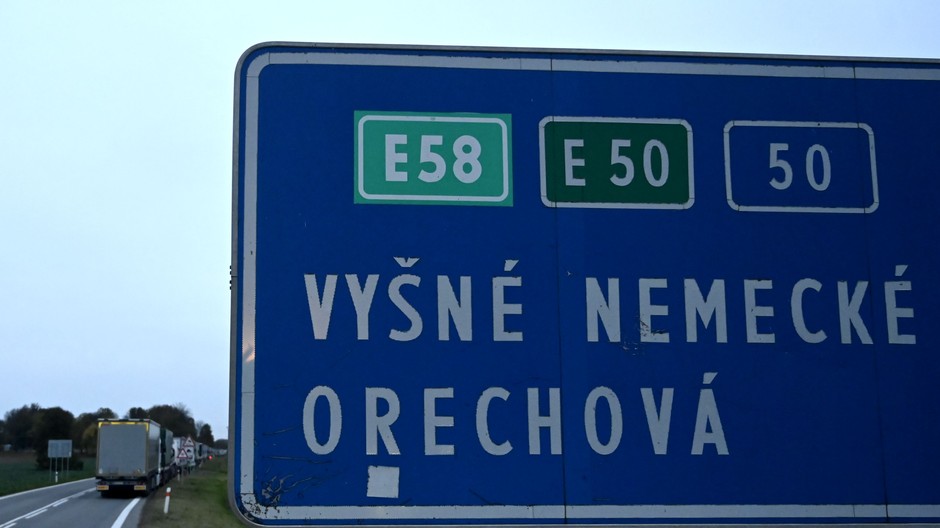Vyšné Nemecké kamióny kolóny (10)