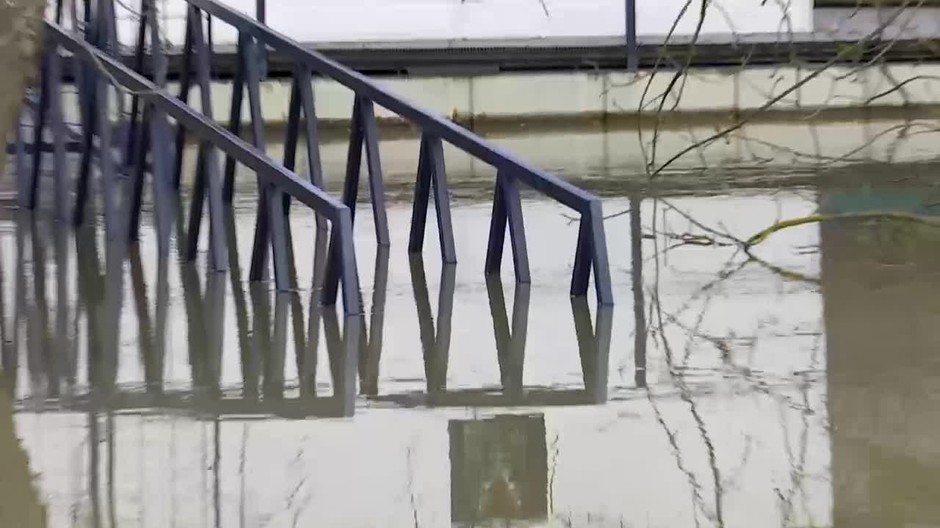 [multi] VN povodne 2800