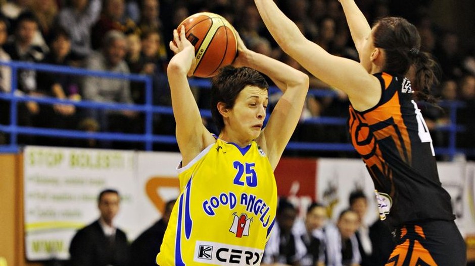 EL Dobrí anjeli-Bourges