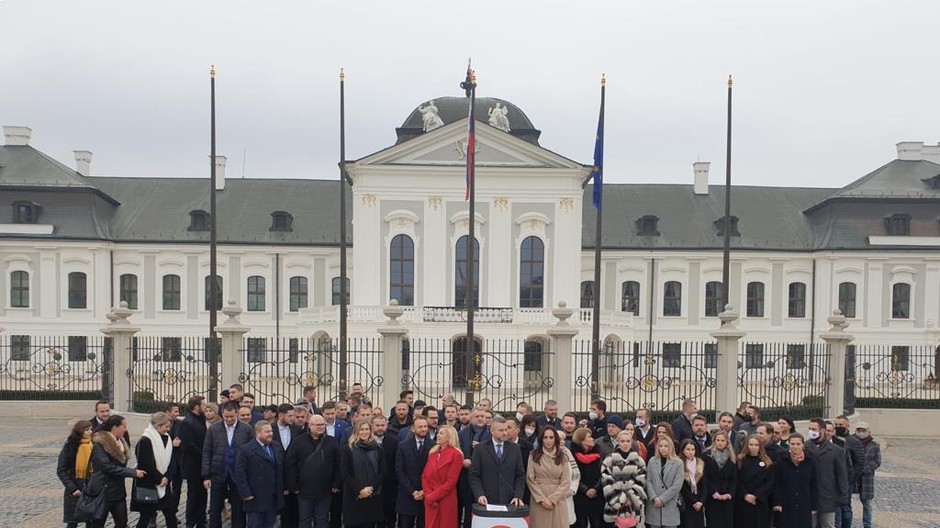 TK poslancov strany Hlas-SD 17.11