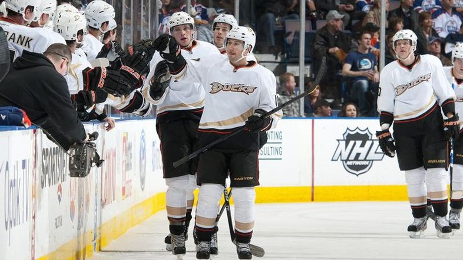 Višňovský so spoluhráčmi v Anaheime