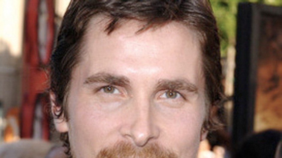 Predstaviteľ Batmana Christian Bale stojí pred dvojitou neľahkou úlohou - filmoví nepriatelia a miesto natáčania Hongkong.