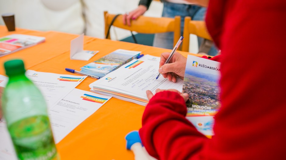 FOTO_OZRuzombercan copy