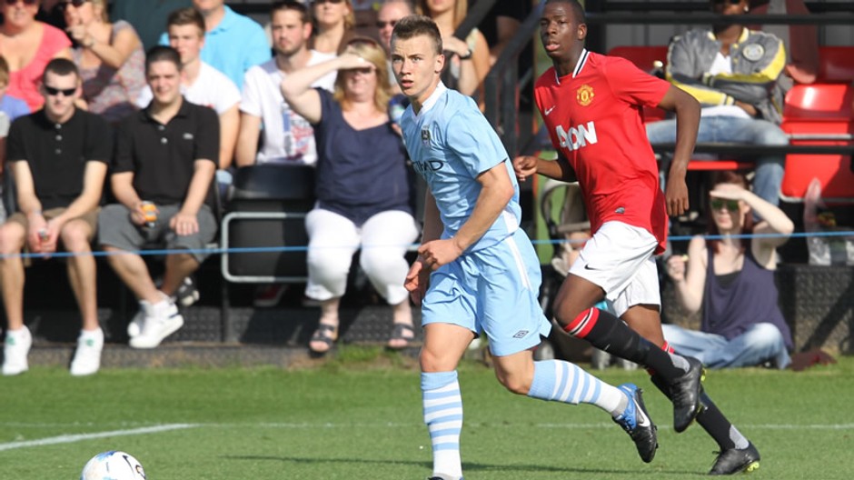 Albert Rusnák Manchester City