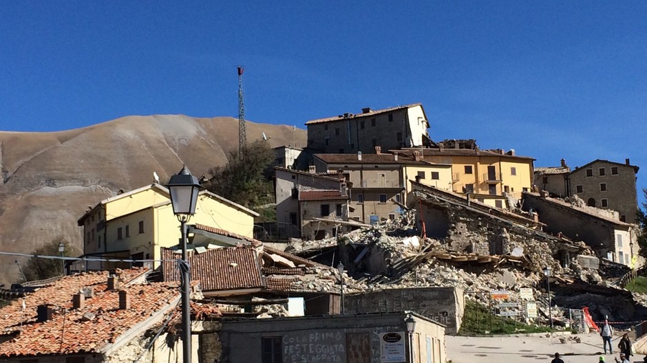zemetrasenie, Castelluccio