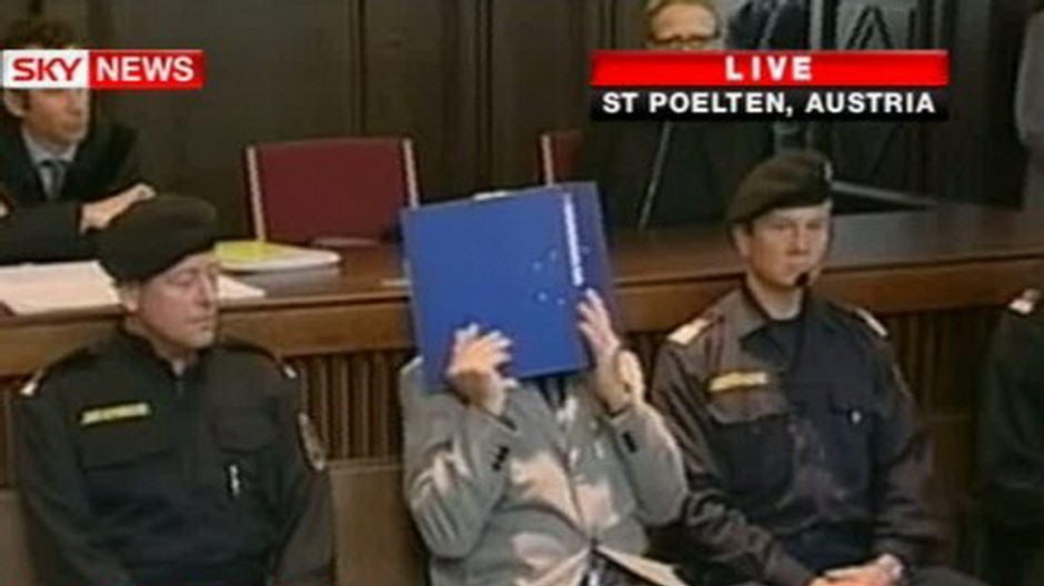 fritzl v sudnej sieni