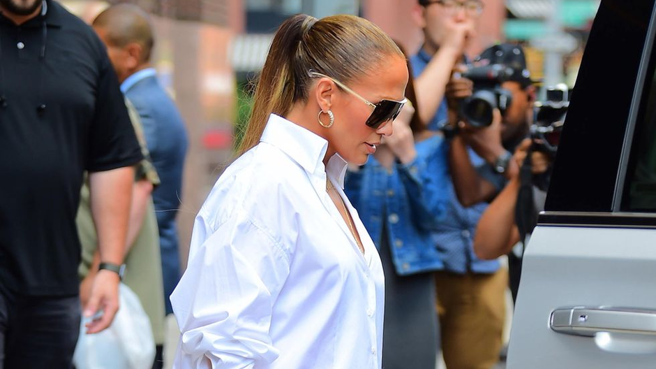 Jennifer Lopez paparazzi