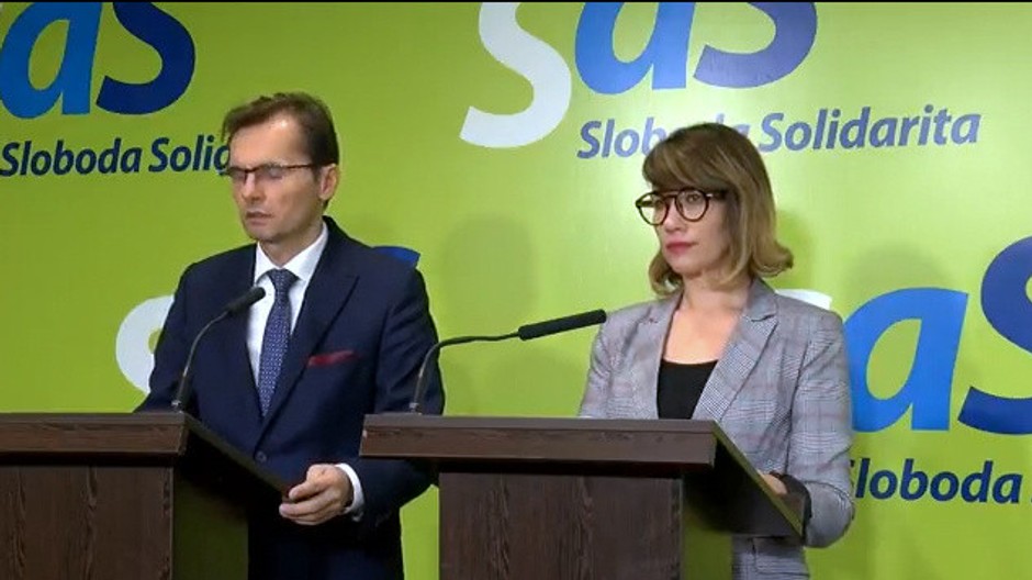 Nicholsonová, Galko 