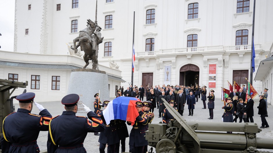 Truhla, svätopluk, lafeta