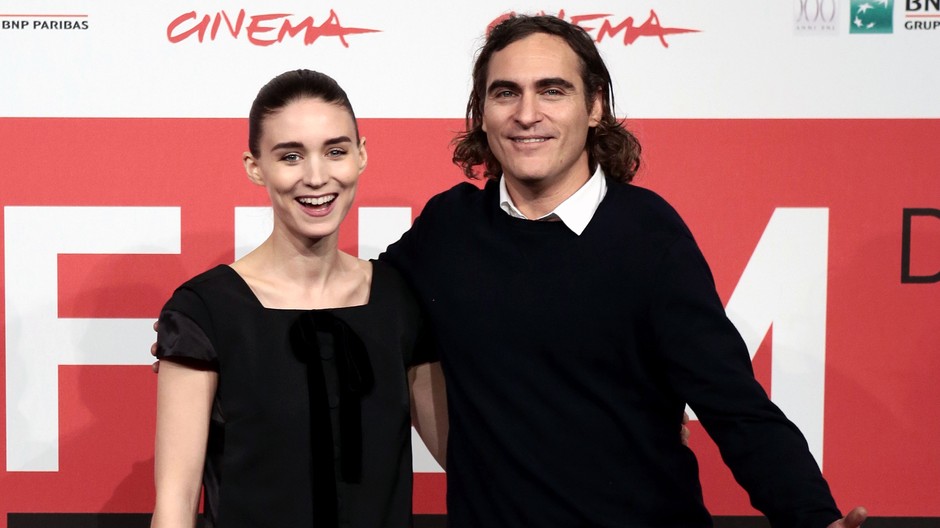 Rooney-Mara-Joaquin-Phoenix