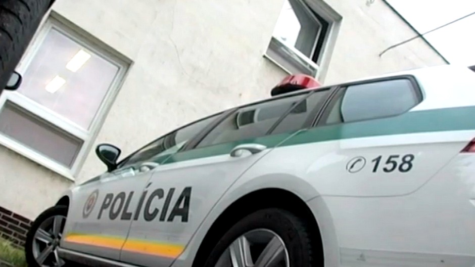 polícajné auto, ilustračný záber