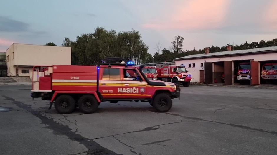 Hasiči hasičšké auto požiar il