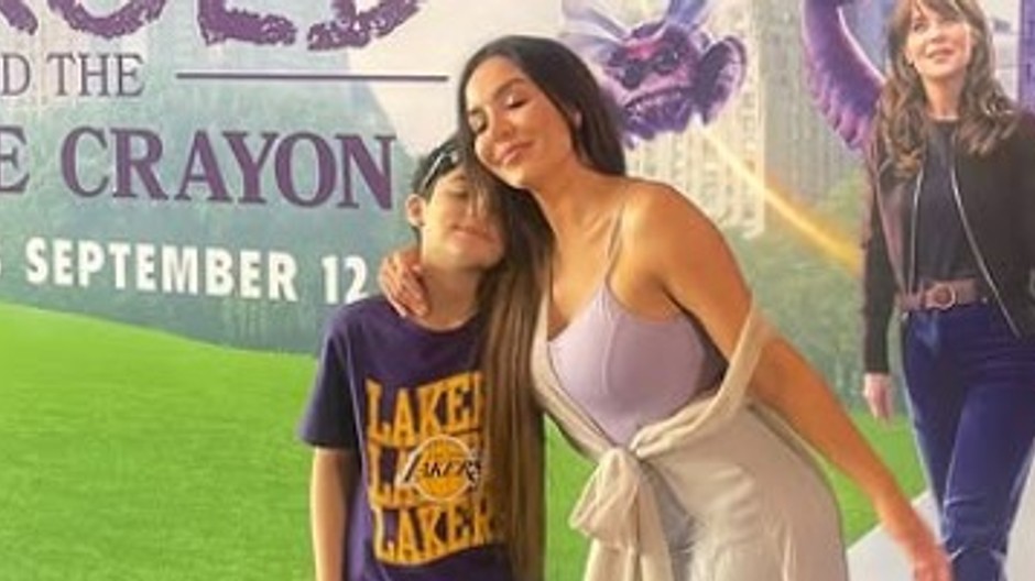 Clare McCann so synom Atreyu