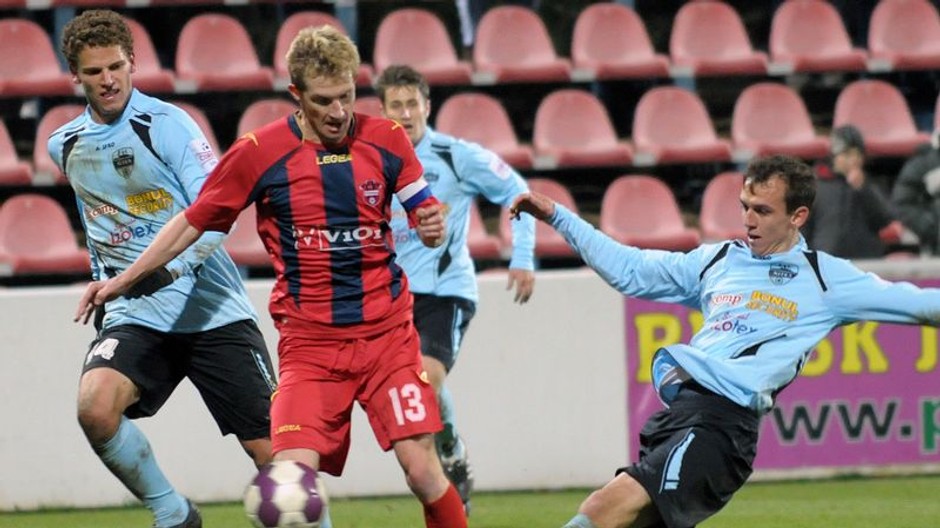 CL, Zlaté Moravce-Nitra