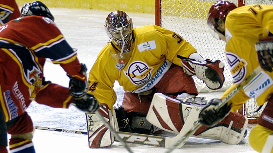 barinka p. ilustrak pred branou