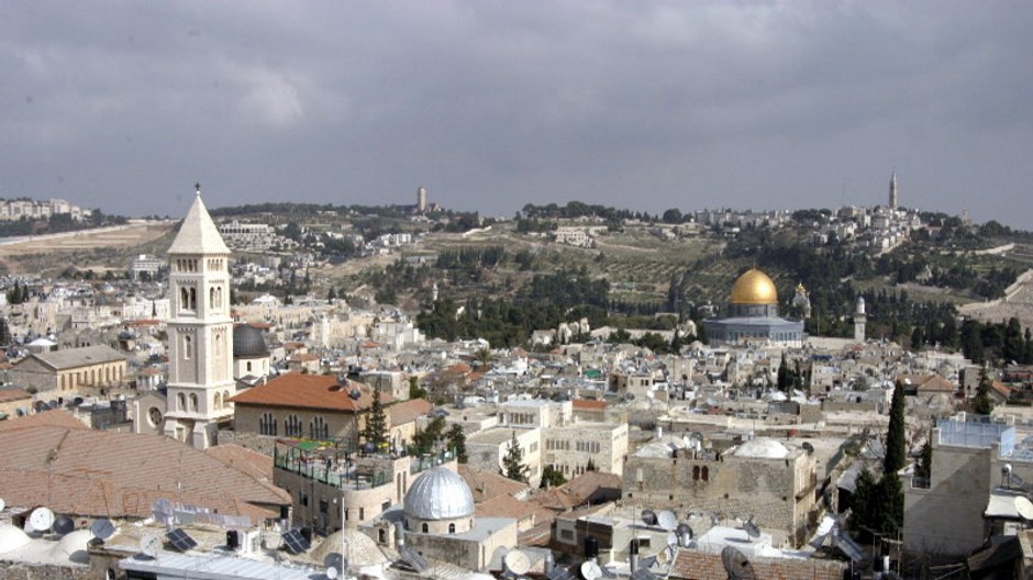 Jeruzalem, hlavné mesto Izraela, posvätné mesto pre židov, kresťanov i moslimov.